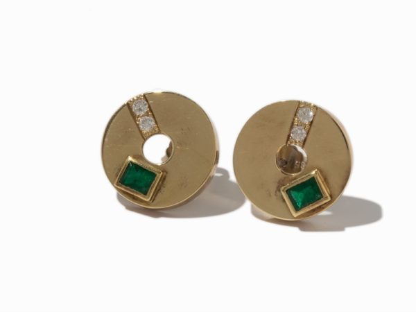 Runde Ohrstecker mit Smaragden & Diamanten
