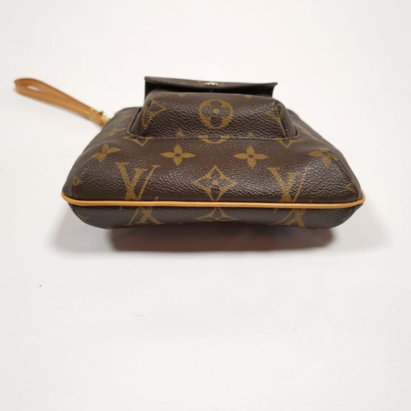 Louis Vuitton partition wristlet