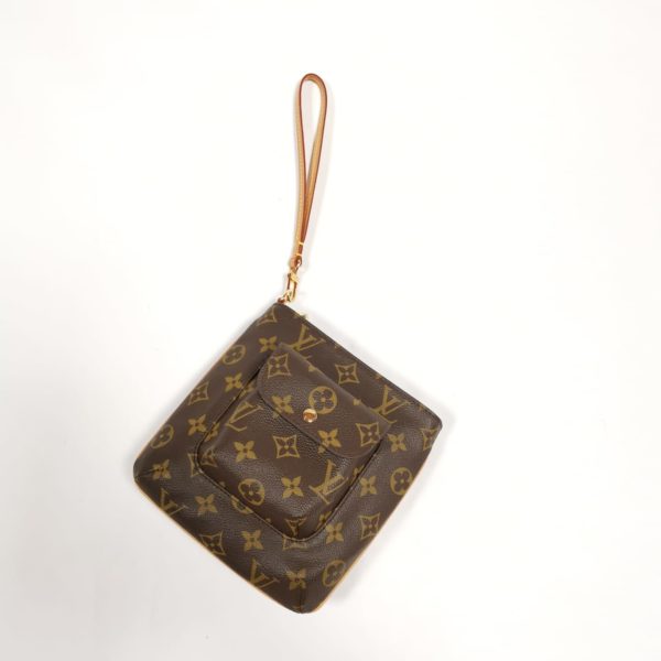 Louis Vuitton partition wristlet